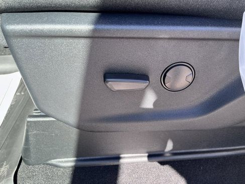 New 2025 Ford F350 XLT w/ FX4 Off-Road Package image 11