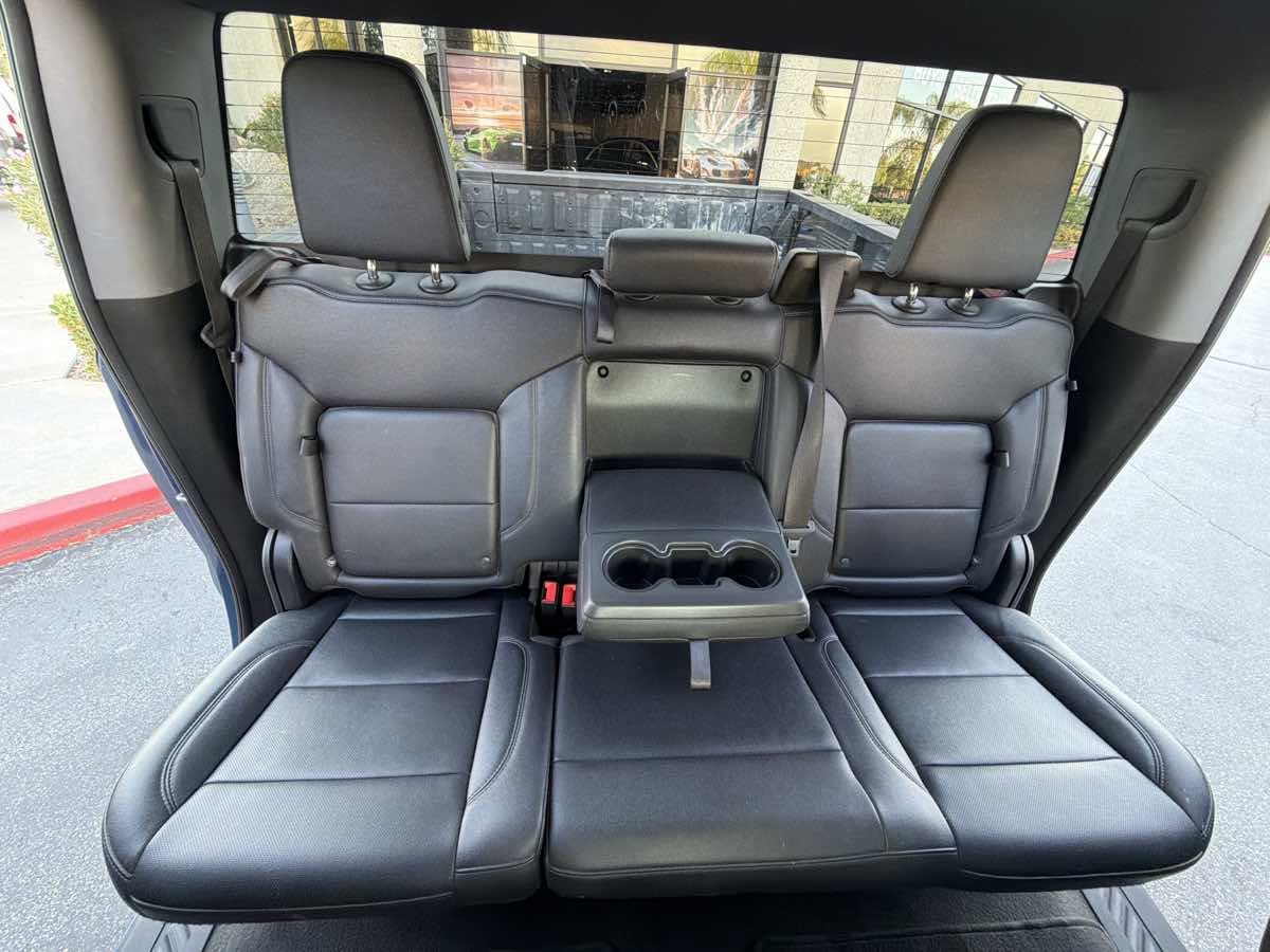 Used 2024 GMC Sierra 1500 SLT AWD/4WD image 18