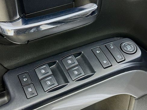 Used 2018 Chevrolet Silverado 1500 LT w/ All Star Edition image 18