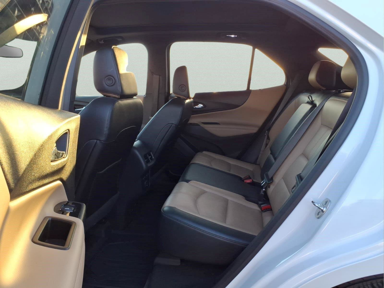 Used 2024 Chevrolet Equinox Premier FWD image 11