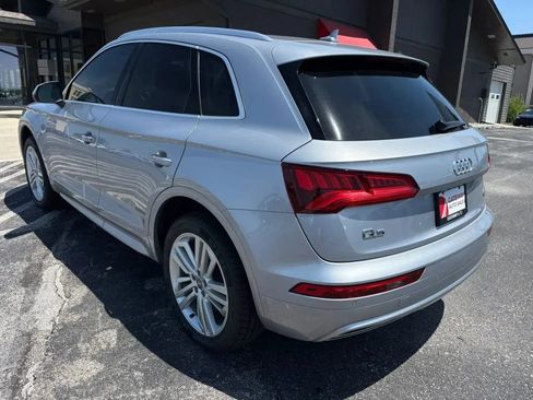 Used 2018 Audi Q5 2.0T Premium Plus w/ Premium Plus Package AWD/4WD image 3