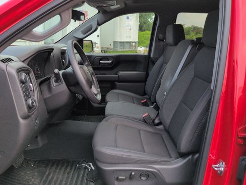 Used 2025 Chevrolet Silverado 1500 Custom Trail Boss AWD/4WD image 19