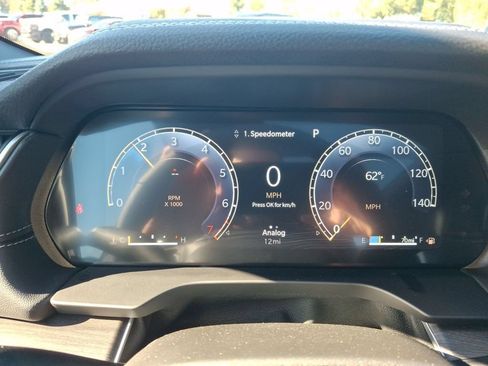 New 2025 Jeep Grand Cherokee Limited w/ Black Appearance Package AWD/4WD image 15