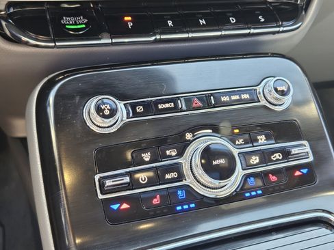 Used 2022 Lincoln Nautilus Reserve w/ Luxury Package image 15