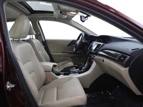 Used 2016 Honda Accord EX-L image 11