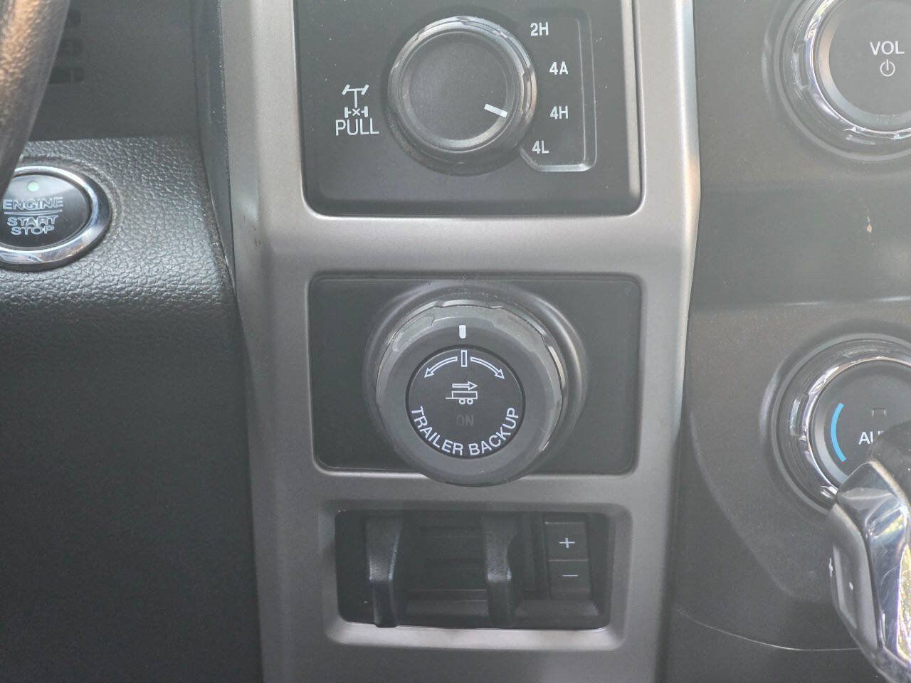 Used 2020 Ford F150 Lariat AWD/4WD image 28