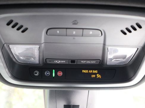 Certified 2023 Chevrolet Traverse RS w/ LPO, Floor Liner Package image 40