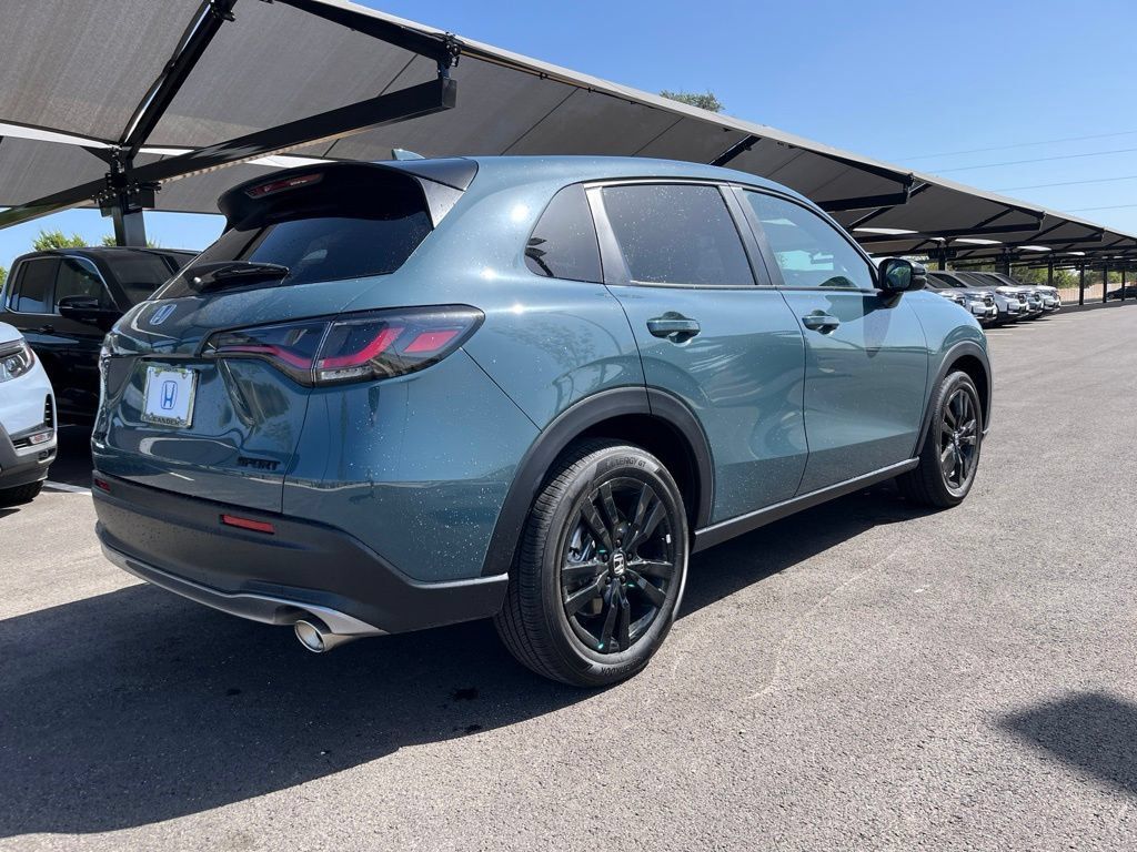 Certified 2027 Honda HR-V Sport image 4