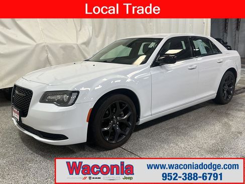 Used 2021 Chrysler 300 Touring w/ Sport Appearance Package RWD image 1