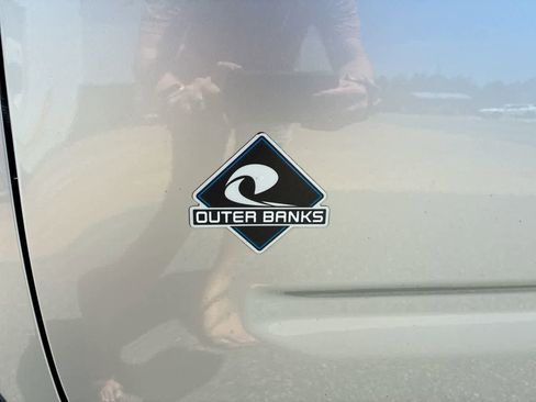 Used 2023 Ford Bronco Sport Outer Banks w/ Tech Package AWD/4WD image 32
