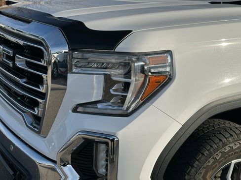 Used 2020 GMC Sierra 1500 SLT w/ Driver Alert Package I image 10
