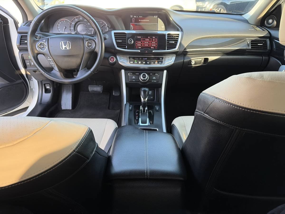 Used 2015 Honda Accord EX-L image 11