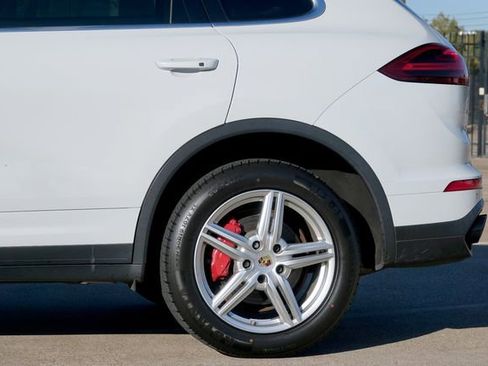 Used 2016 Porsche Cayenne S w/ Premium Plus Package image 13