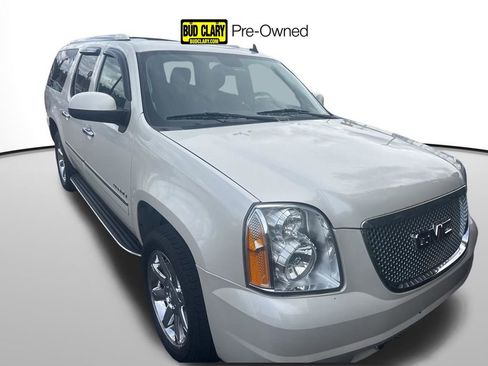 Used 2014 GMC Yukon XL Denali image 1