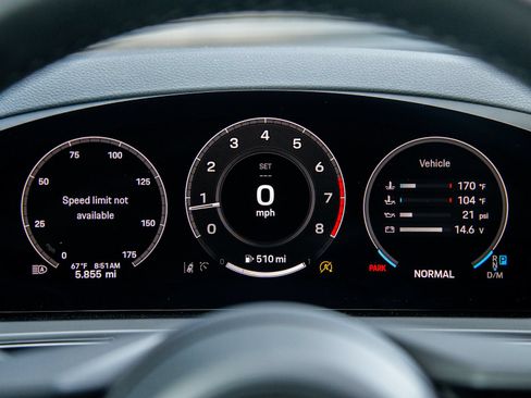 Certified 2026 Porsche Cayenne AWD/4WD image 16