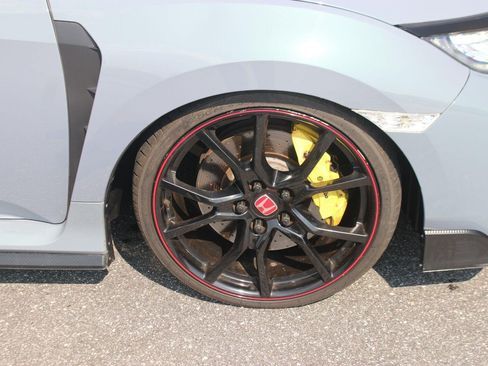 Used 2019 Honda Civic Type R image 42