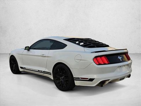 Used 2015 Ford Mustang Coupe RWD image 7