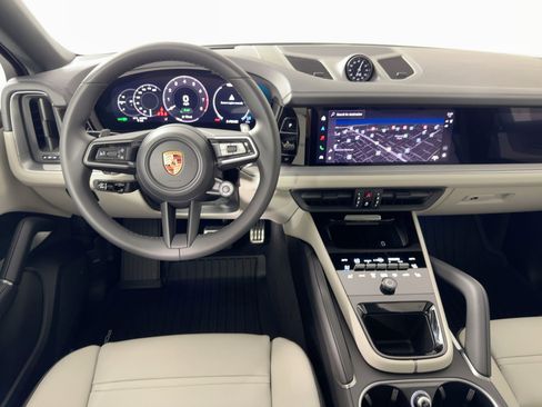 Used 2026 Porsche Cayenne S image 27