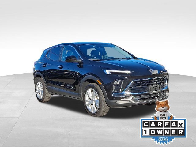 Used 2024 Buick Encore GX Preferred AWD/4WD image 1