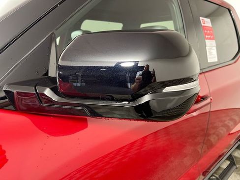 New 2026 Toyota Tundra Limited AWD/4WD image 9