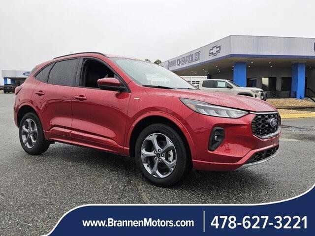 Certified 2023 Ford Escape ST-Line Select w/ Tech Pack #2 AWD/4WD image 1
