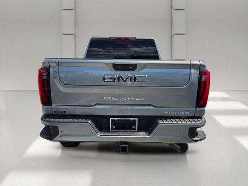 Used 2026 GMC Sierra 2500 Denali Ultimate AWD/4WD image 4