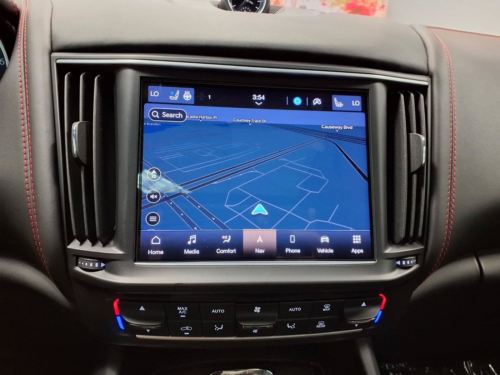 Used 2023 Maserati Levante GT AWD/4WD image 26