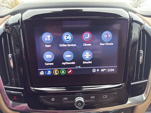 Used 2023 Chevrolet Traverse Premier image 15