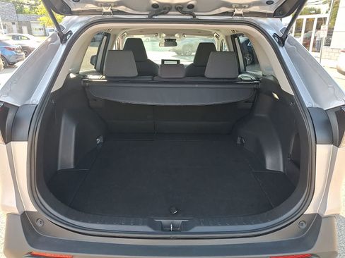 Certified 2025 Toyota RAV4 XLE AWD/4WD image 31