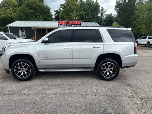 Used 2015 GMC Yukon SLT RWD image 2