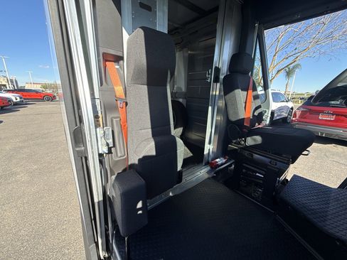 New 2025 Chevrolet Brightdrop 400 w/ Battery Pack, Max Range image 23