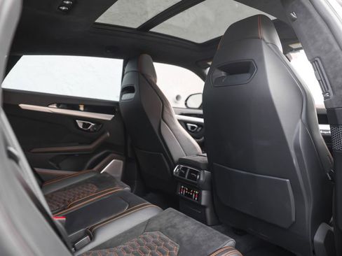 Used 2020 Lamborghini Urus AWD/4WD image 25