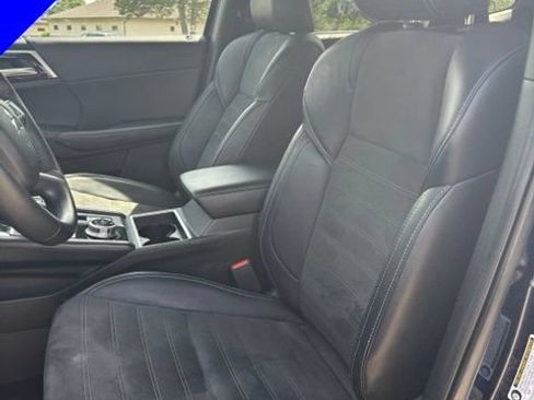 Used 2024 Mitsubishi Outlander SE AWD/4WD image 11