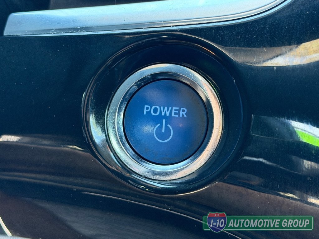 Used 2017 Toyota Prius Prime Advanced FWD image 26