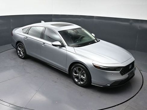 Used 2023 Honda Accord EX-L image 26