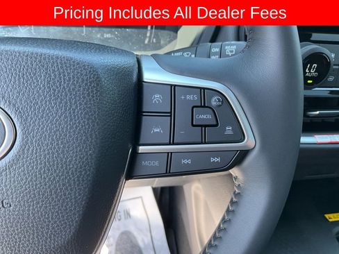 Used 2026 Toyota Grand Highlander AWD Hybrid image 8