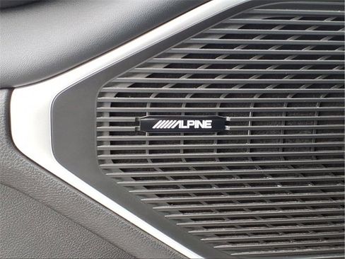 Used 2024 Jeep Wagoneer L Series II w/ Flexible Seating Group image 18