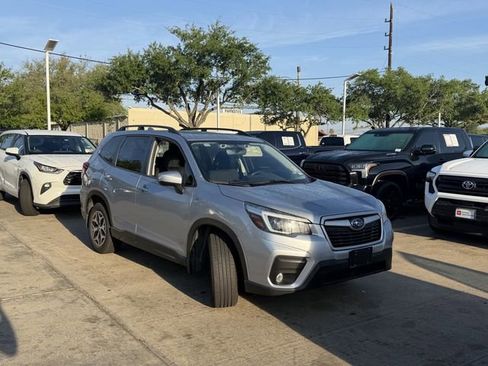 Used 2021 Subaru Forester Premium w/ Popular Package #1 image 3