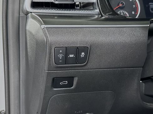 Used 2023 Kia K5 GT image 12