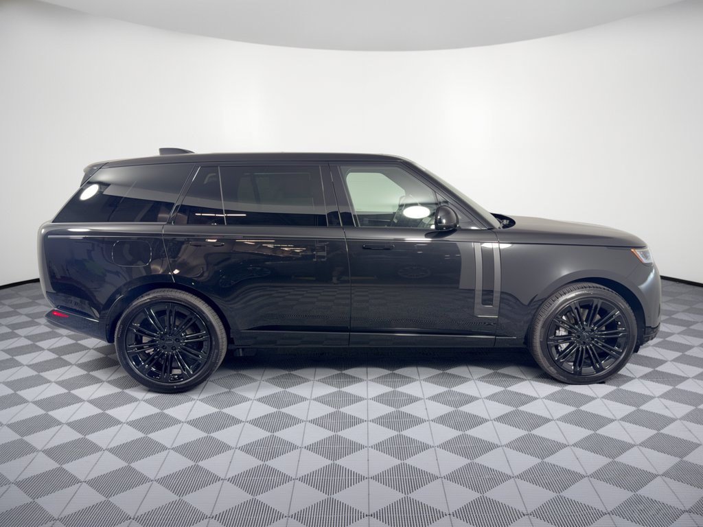 New 2026 Land Rover Range Rover Long Wheelbase SE AWD/4WD image 8