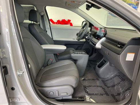 New 2026 Hyundai Ioniq 5 SEL image 17