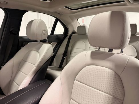 Used 2018 Mercedes-Benz C 300 4MATIC Sedan image 15