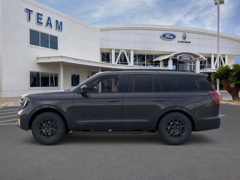 New 2026 Ford Expedition Tremor image 3