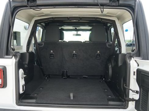 Used 2018 Jeep Wrangler Unlimited Sport S AWD/4WD image 7