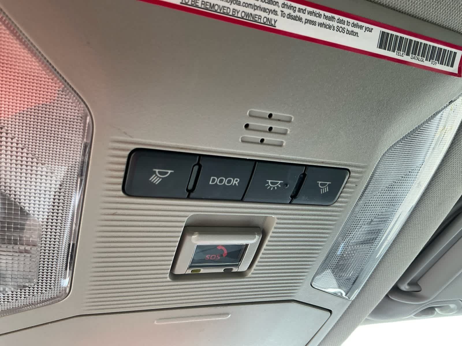 Used 2023 Toyota RAV4 XLE AWD/4WD image 17