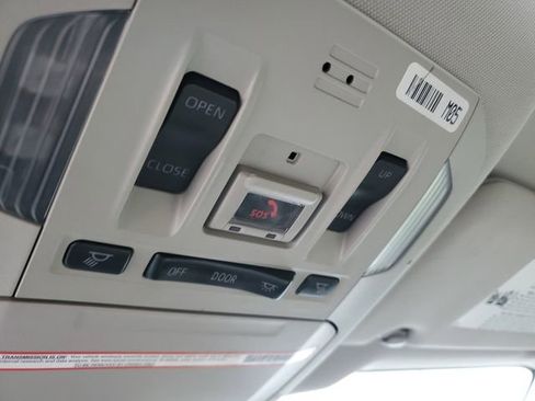 Used 2023 Toyota Highlander Limited image 33