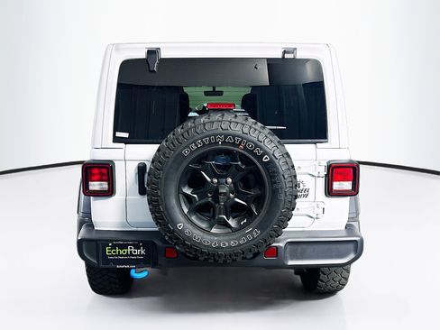 Used 2023 Jeep Wrangler Unlimited w/ 8.4" Radio Group AWD/4WD image 7