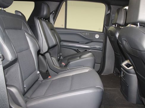 New 2025 Lincoln Navigator Reserve w/ Jet Appearance Package image 35