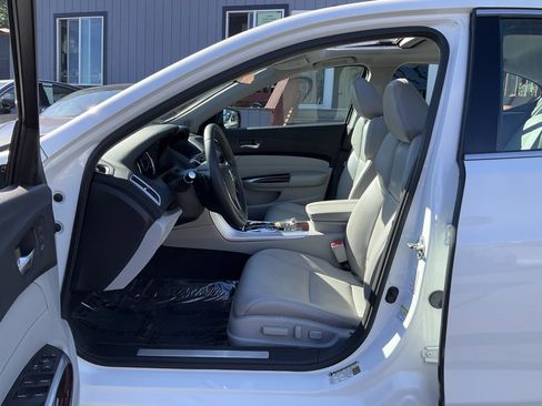 Used 2015 Acura TLX V6 w/ Technology Package image 12