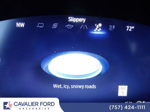Used 2025 Ford Explorer ST-Line AWD/4WD image 38